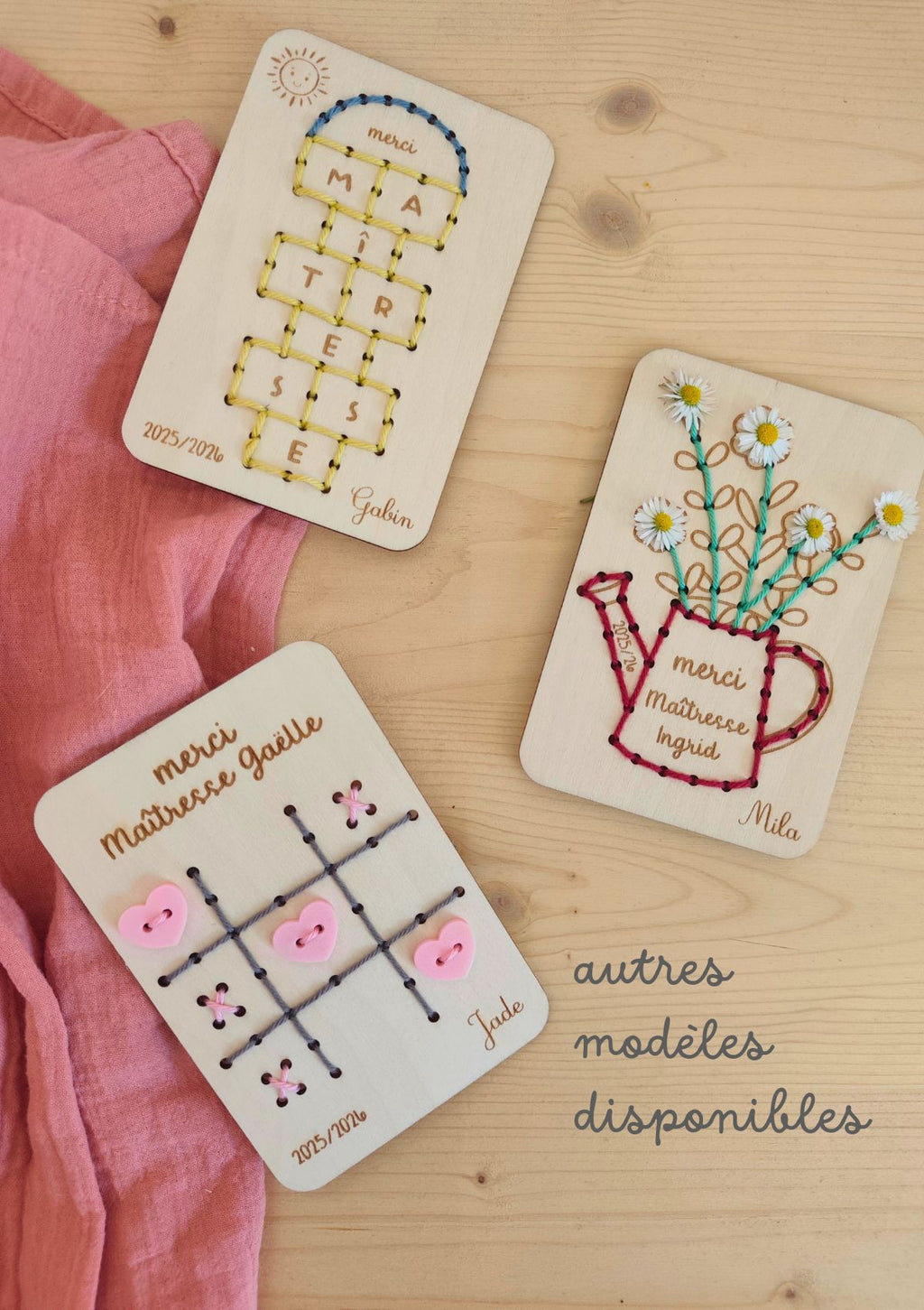 🌸PRECOMMANDE carte en bois modèle Arrosoir - Personnalisable